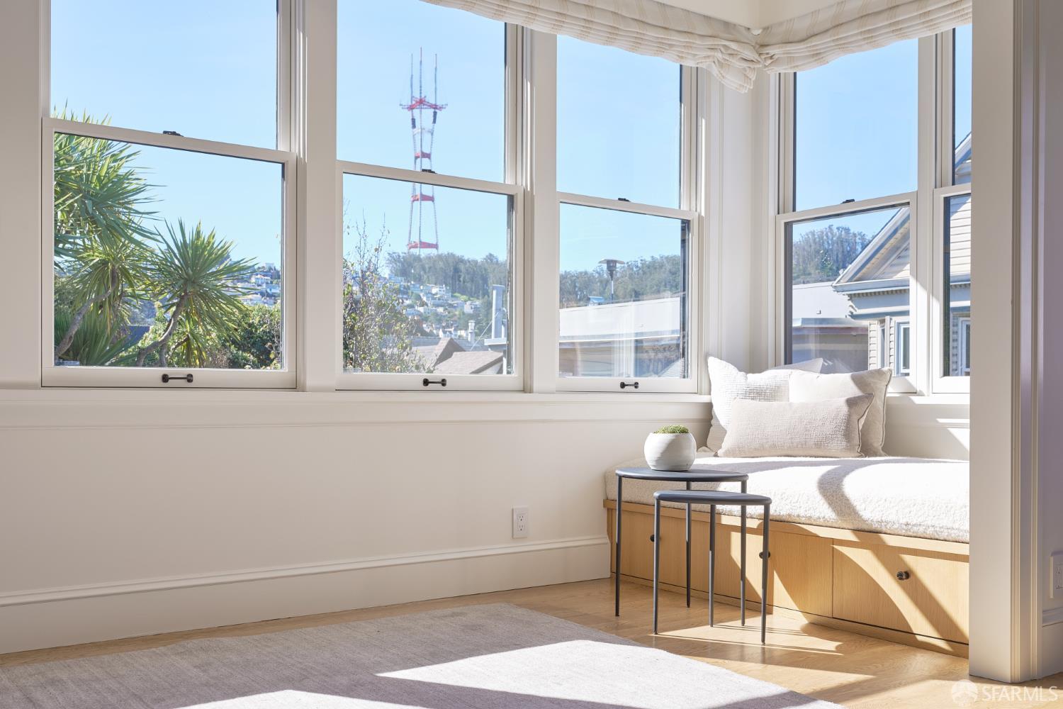 Detail Gallery Image 19 of 41 For 241 Frederick St, San Francisco,  CA 94117 - 5 Beds | 3/1 Baths