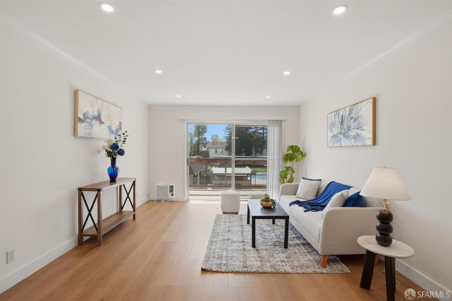 Detail Gallery Image 6 of 27 For 4081 Clayton Rd #235,  Concord,  CA 94521 - 1 Beds | 1 Baths