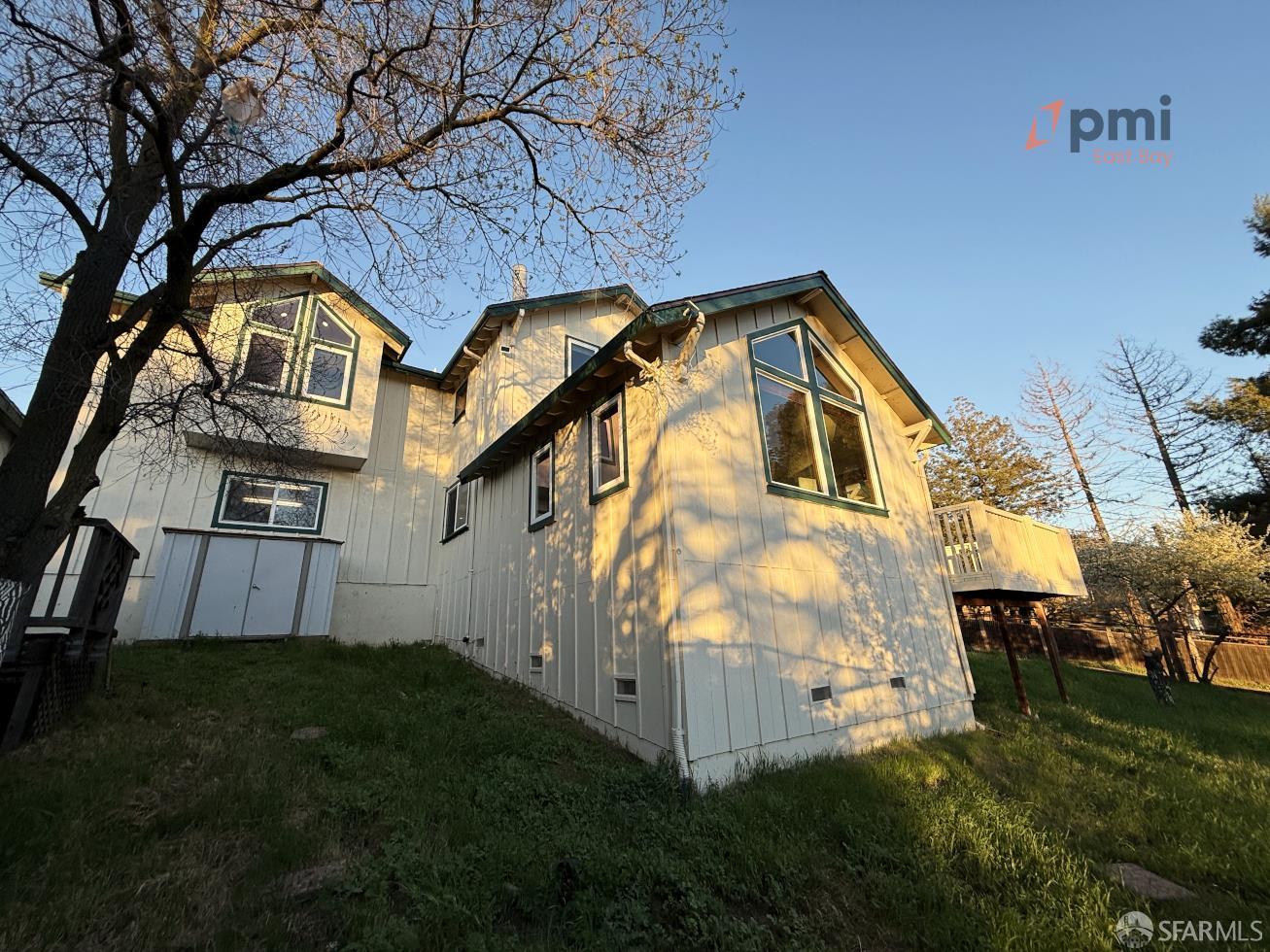 Detail Gallery Image 15 of 15 For 539 Palms Dr, Martinez,  CA 94553 - 3 Beds | 2/1 Baths