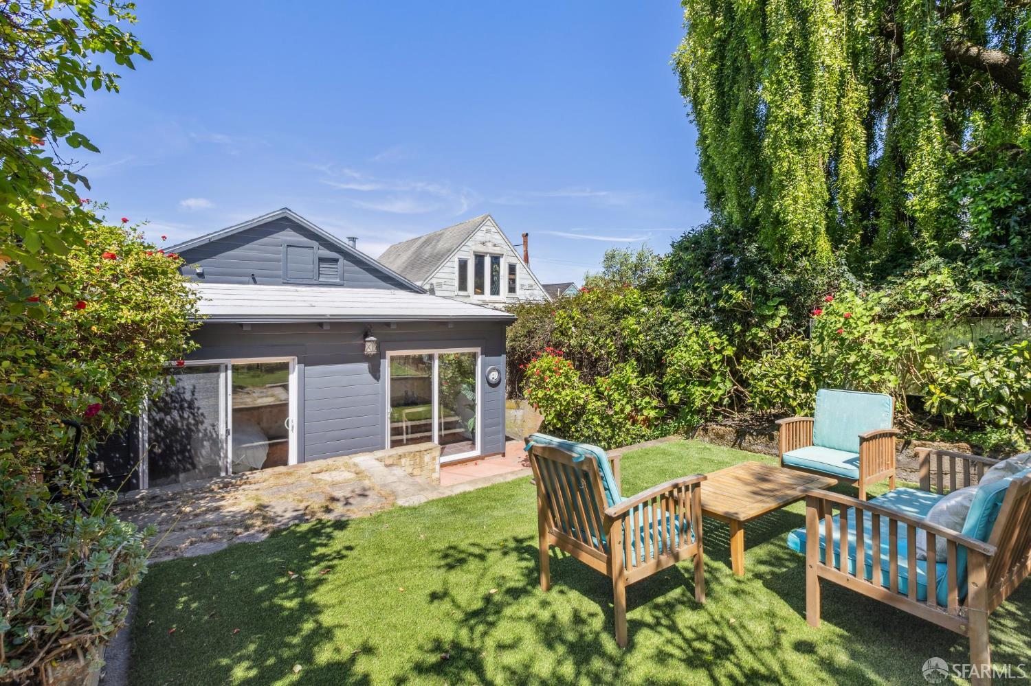 Detail Gallery Image 31 of 46 For 102 Santa Marina St, San Francisco,  CA 94110 - 4 Beds | 3 Baths