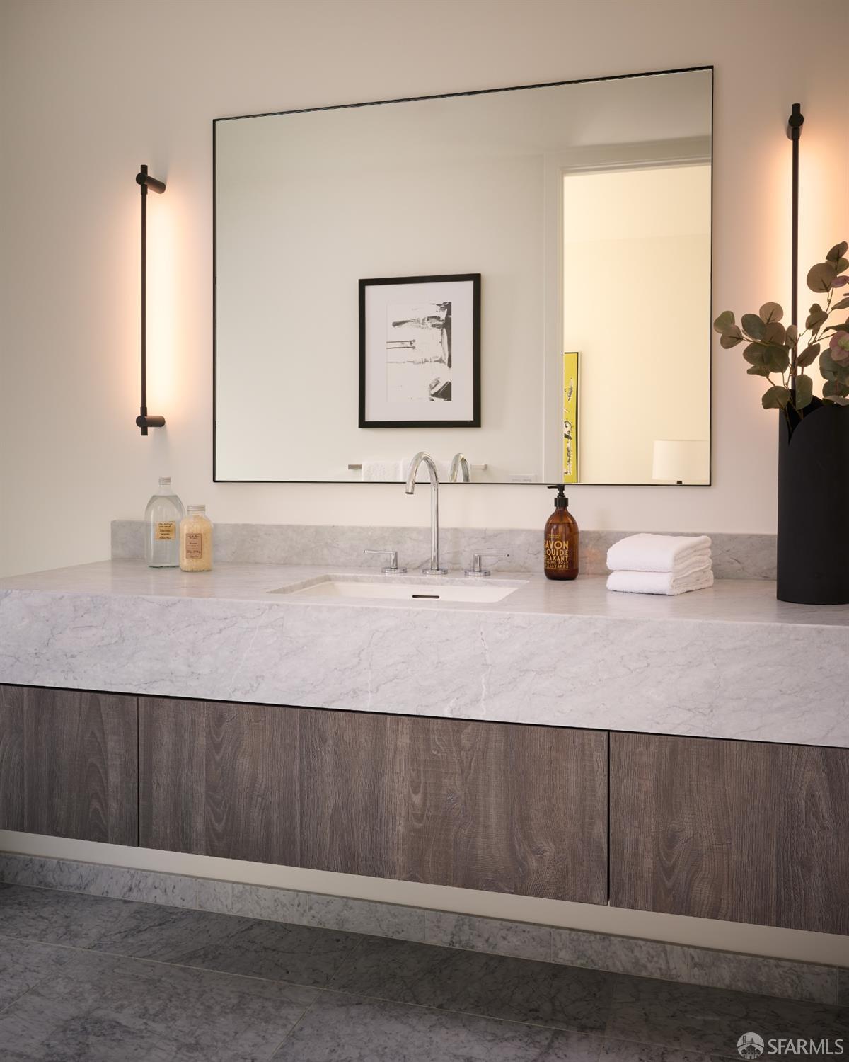 Detail Gallery Image 21 of 51 For 38 Meadow Dr #5,  San Francisco,  CA 94130 - 2 Beds | 2/1 Baths