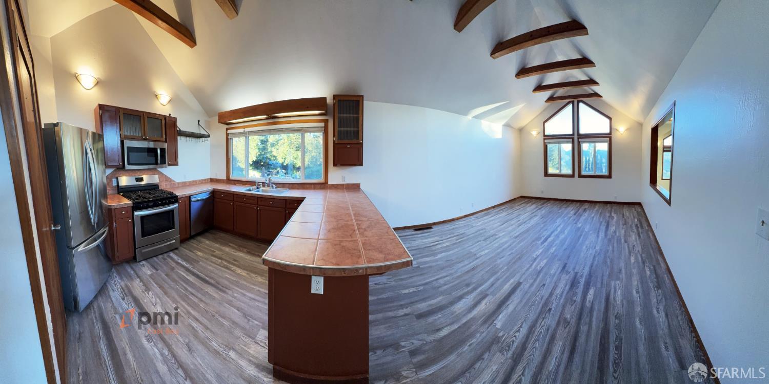 Detail Gallery Image 4 of 15 For 539 Palms Dr, Martinez,  CA 94553 - 3 Beds | 2/1 Baths