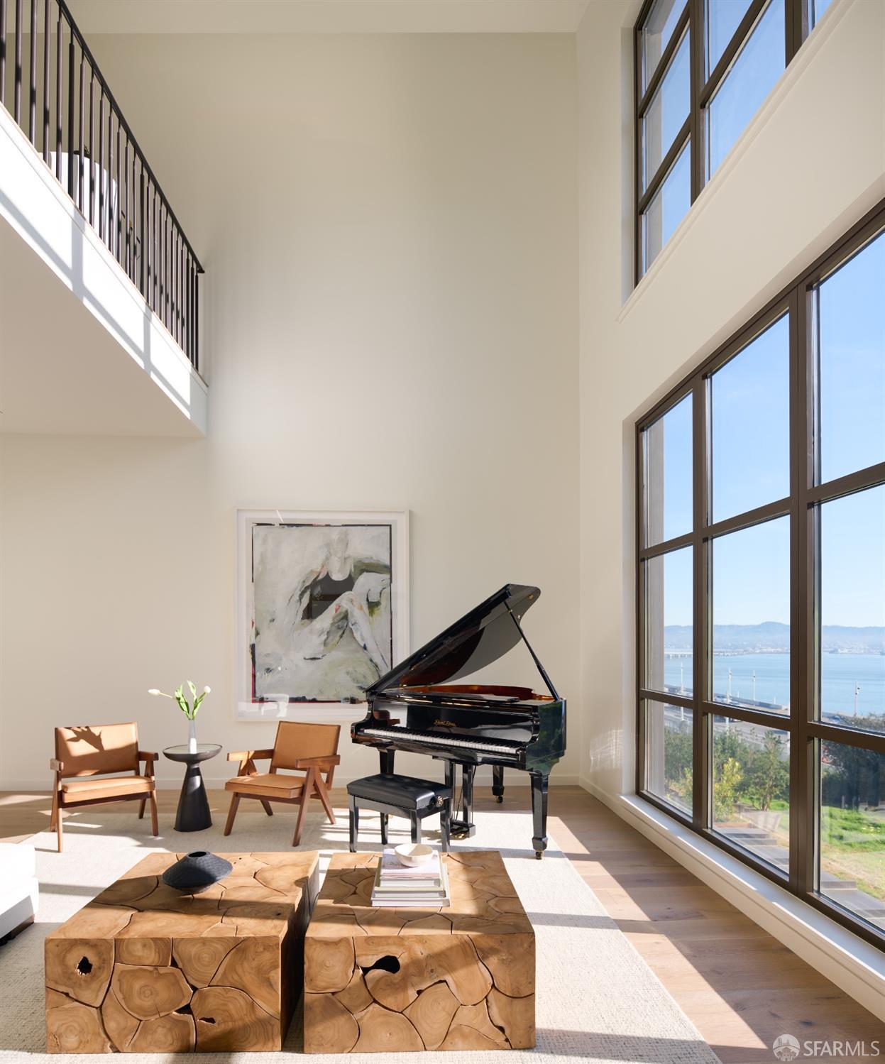 Detail Gallery Image 9 of 51 For 38 Meadow Dr #5,  San Francisco,  CA 94130 - 2 Beds | 2/1 Baths