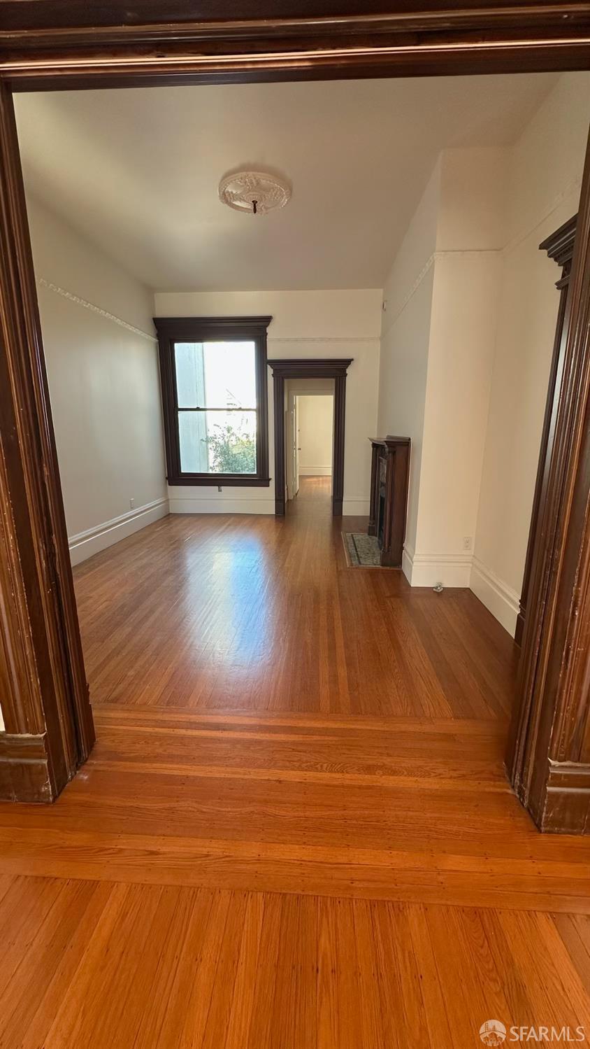 Detail Gallery Image 6 of 11 For 462 Frederick St, San Francisco,  CA 94117 - – Beds | – Baths