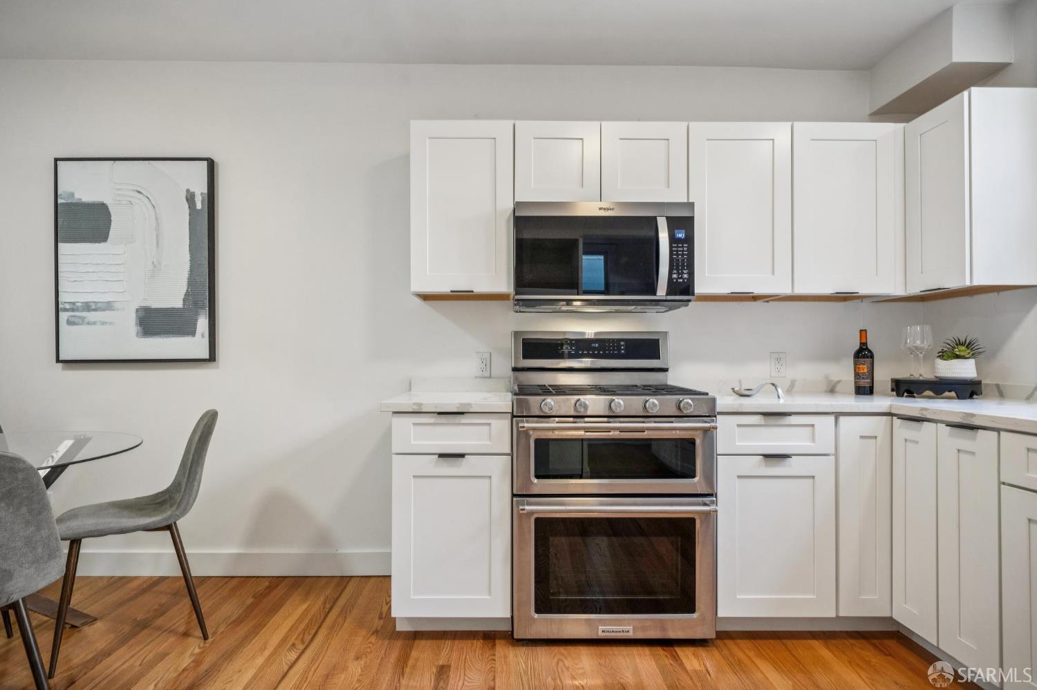 Detail Gallery Image 15 of 41 For 4090 17th St, San Francisco,  CA 94114 - 1 Beds | 1 Baths