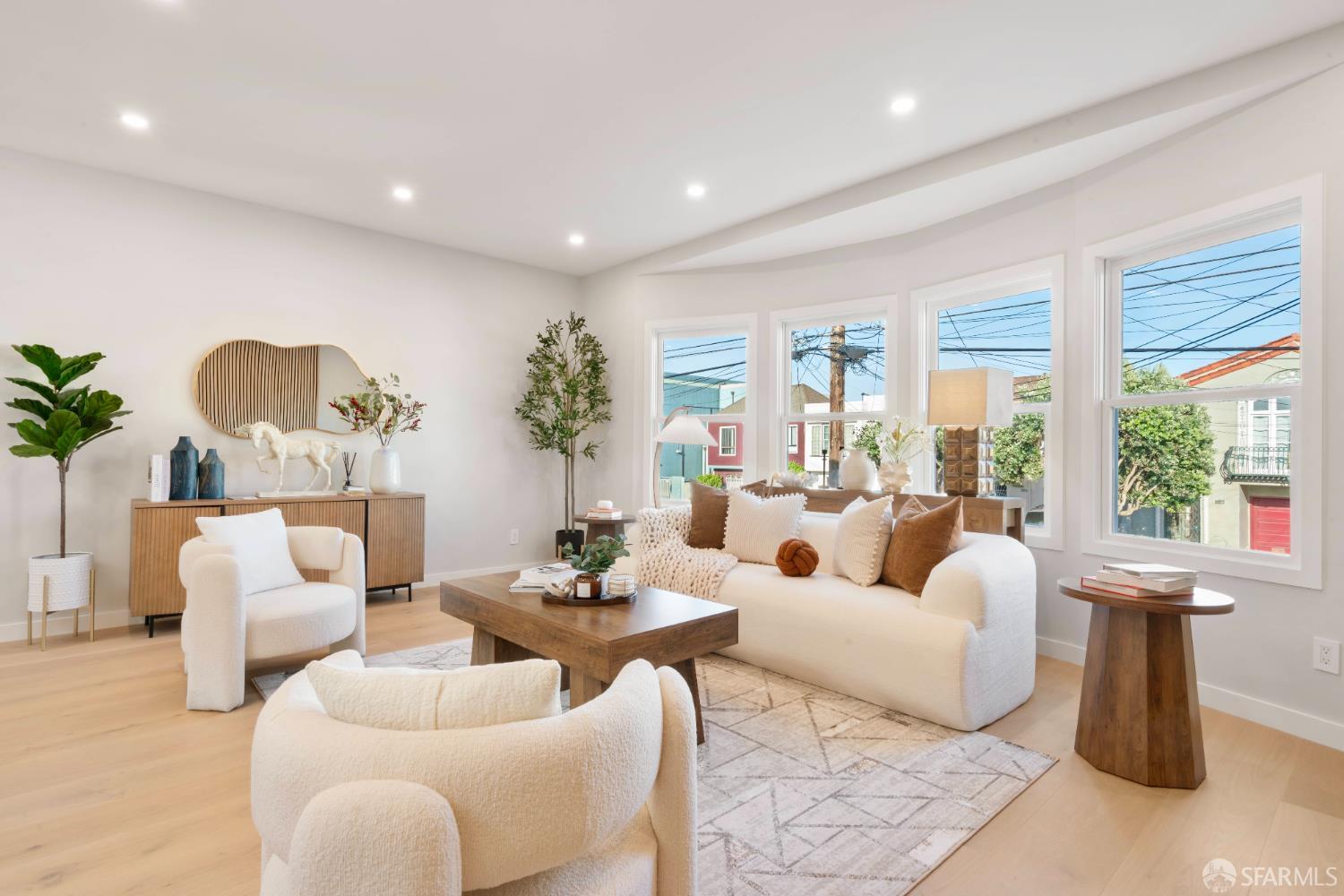 Detail Gallery Image 7 of 89 For 1575 43rd Ave, San Francisco,  CA 94122 - 3 Beds | 3 Baths