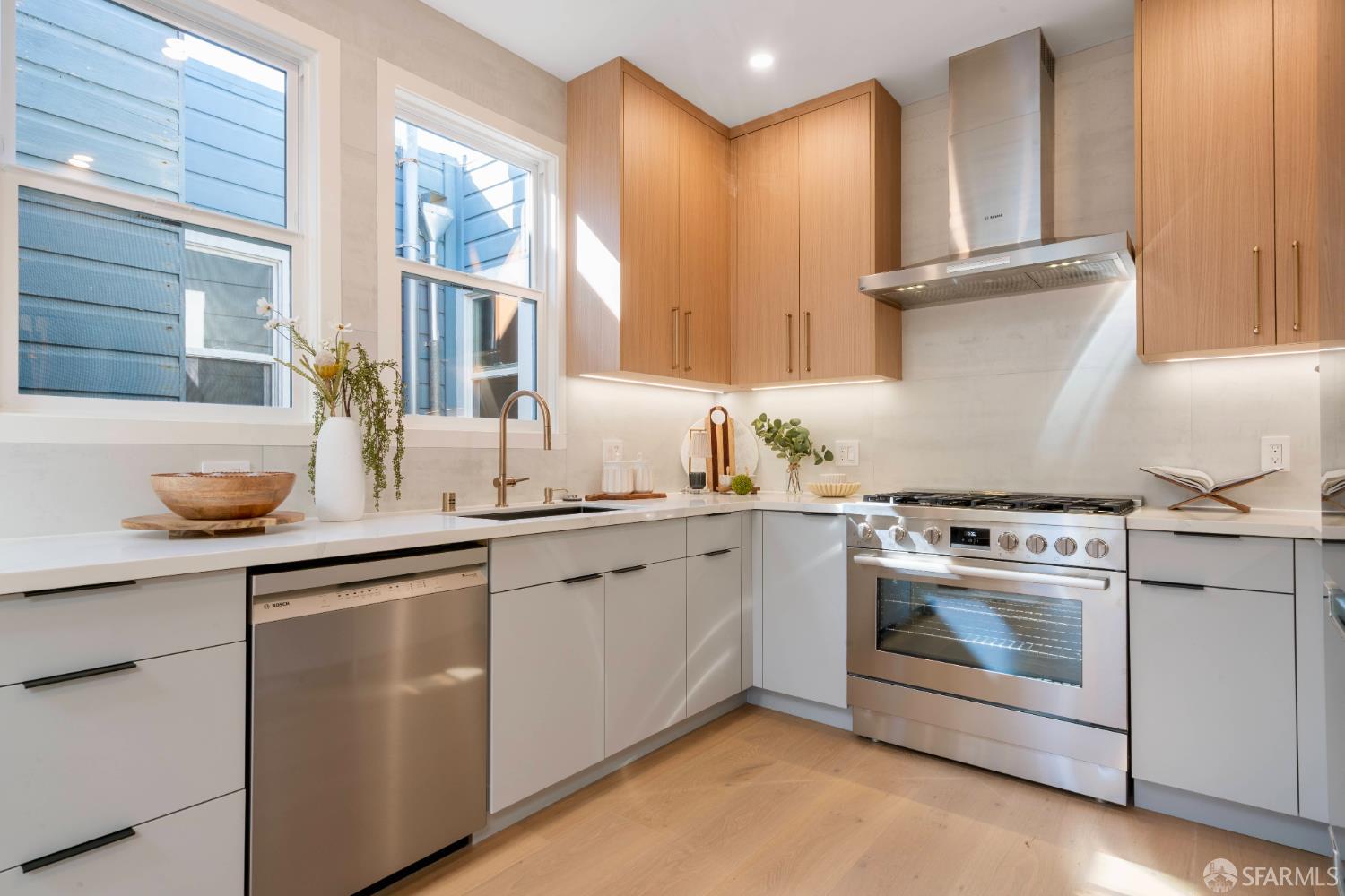 Detail Gallery Image 24 of 89 For 1575 43rd Ave, San Francisco,  CA 94122 - 3 Beds | 3 Baths