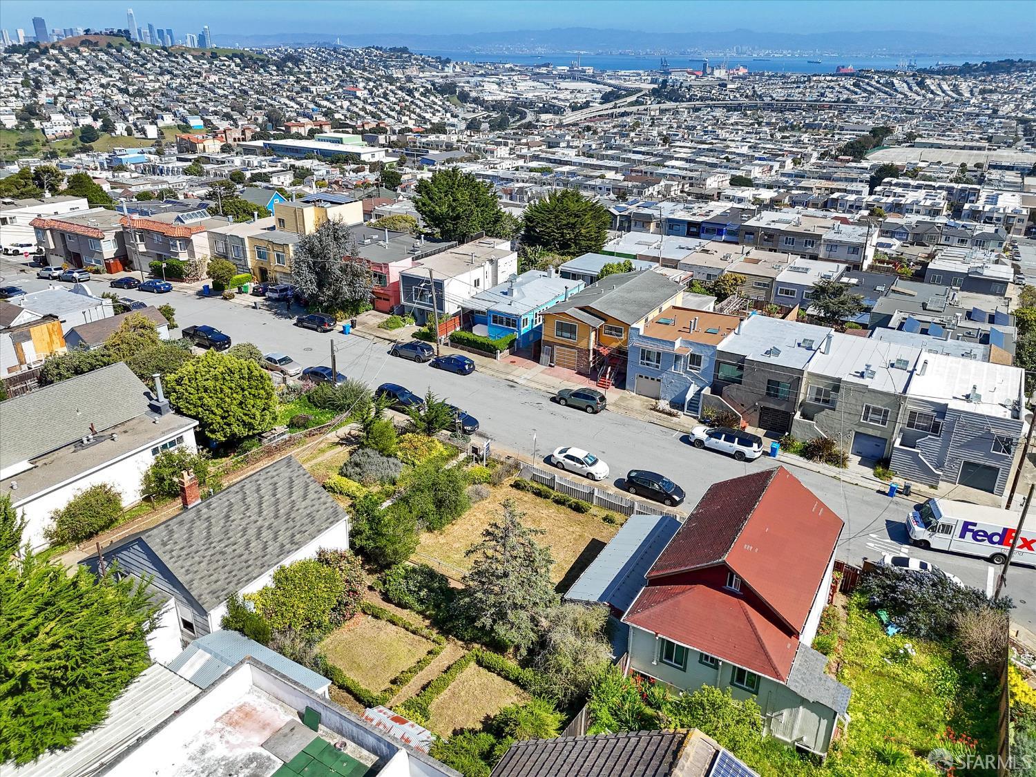 Detail Gallery Image 19 of 58 For 366 Gambier St, San Francisco,  CA 94134 - 2 Beds | 1 Baths