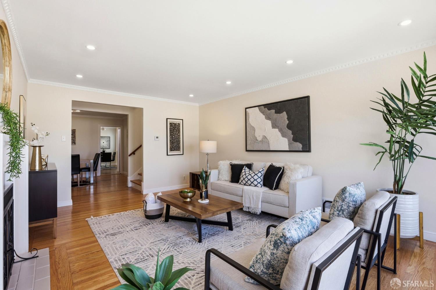 Detail Gallery Image 10 of 42 For 6 Lapham Way, San Francisco,  CA 94112 - 3 Beds | 2 Baths