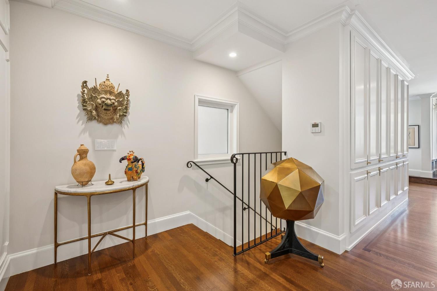 Detail Gallery Image 9 of 40 For 2523 Steiner St, San Francisco,  CA 94115 - 3 Beds | 3/1 Baths