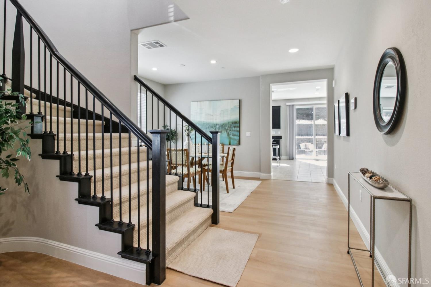 Detail Gallery Image 3 of 53 For 3082 Delano Dr, Pittsburg,  CA 94565 - 4 Beds | 2/1 Baths