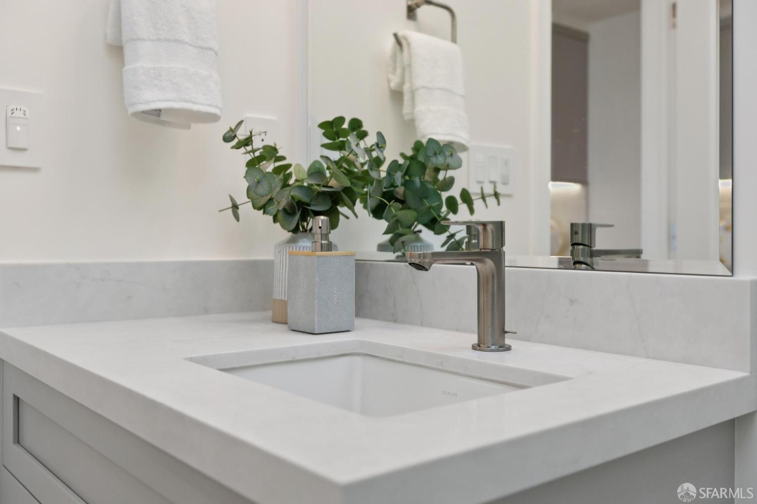 Detail Gallery Image 33 of 34 For 505 Grand View Ave #2,  San Francisco,  CA 94114 - 2 Beds | 2 Baths