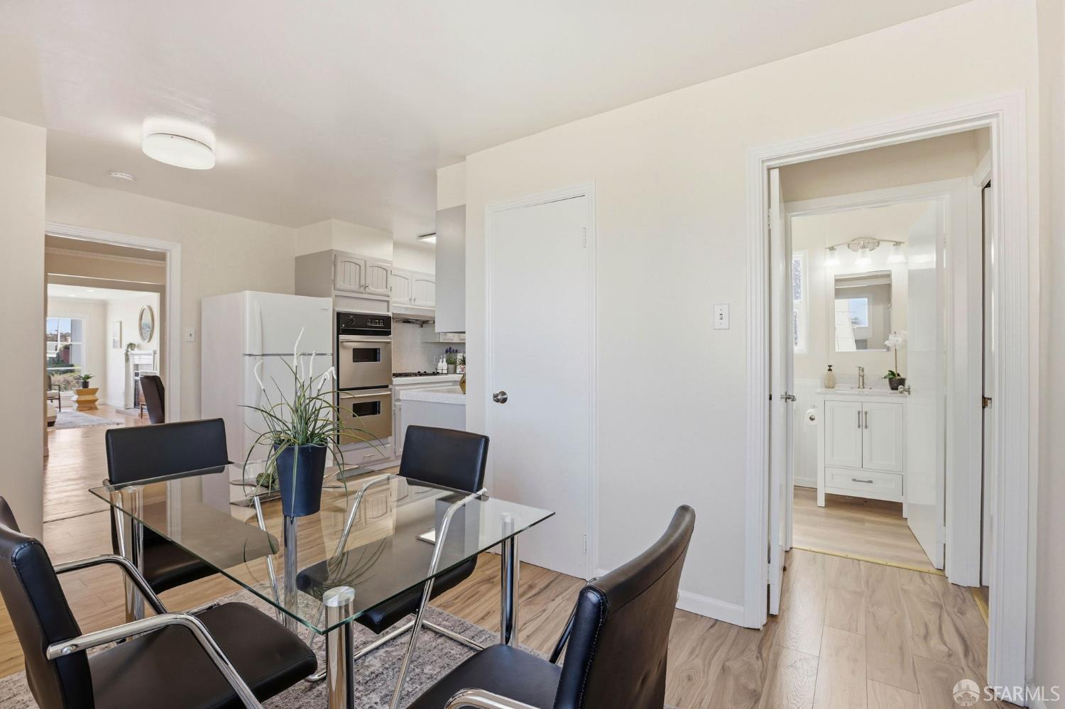 Detail Gallery Image 14 of 42 For 6 Lapham Way, San Francisco,  CA 94112 - 3 Beds | 2 Baths