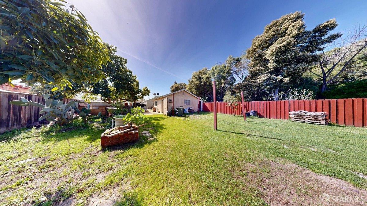 Detail Gallery Image 42 of 45 For 471 Green St, East Palo Alto,  CA 94303 - 9 Beds | 5 Baths