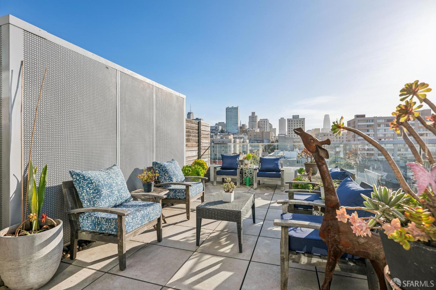 Detail Gallery Image 2 of 31 For 1545 Pine St #702,  San Francisco,  CA 94109 - 1 Beds | 1 Baths