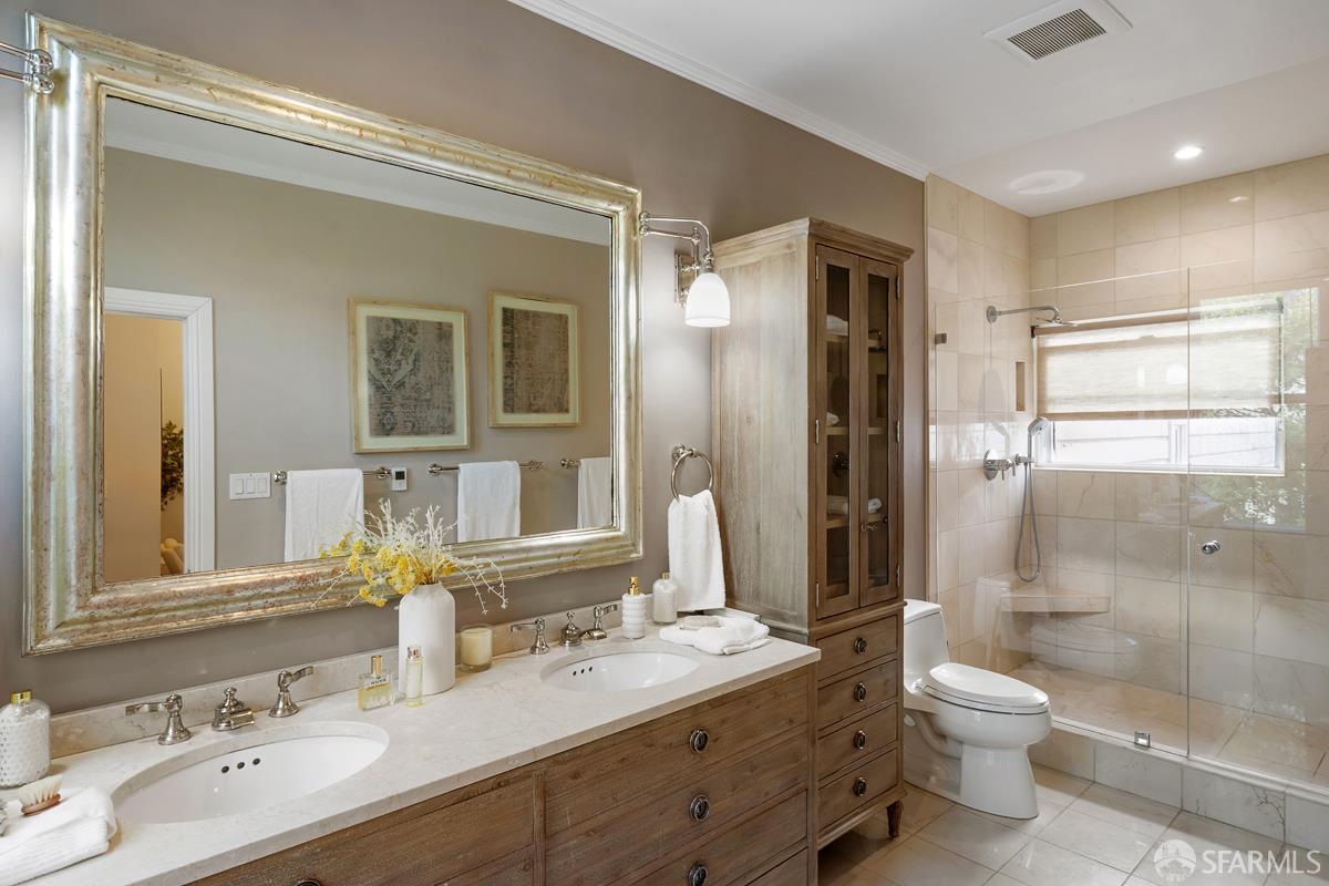 Detail Gallery Image 53 of 87 For 1705 Gough St, San Francisco,  CA 94109 - 3 Beds | 2/1 Baths