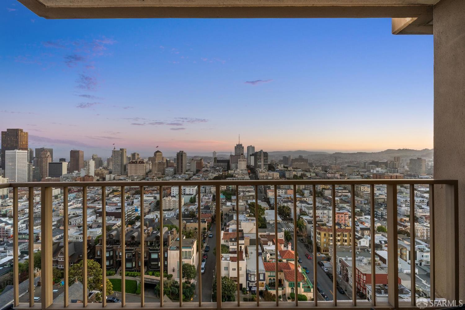 Detail Gallery Image 49 of 78 For 999 Green St #2404,  San Francisco,  CA 94133 - 2 Beds | 2 Baths