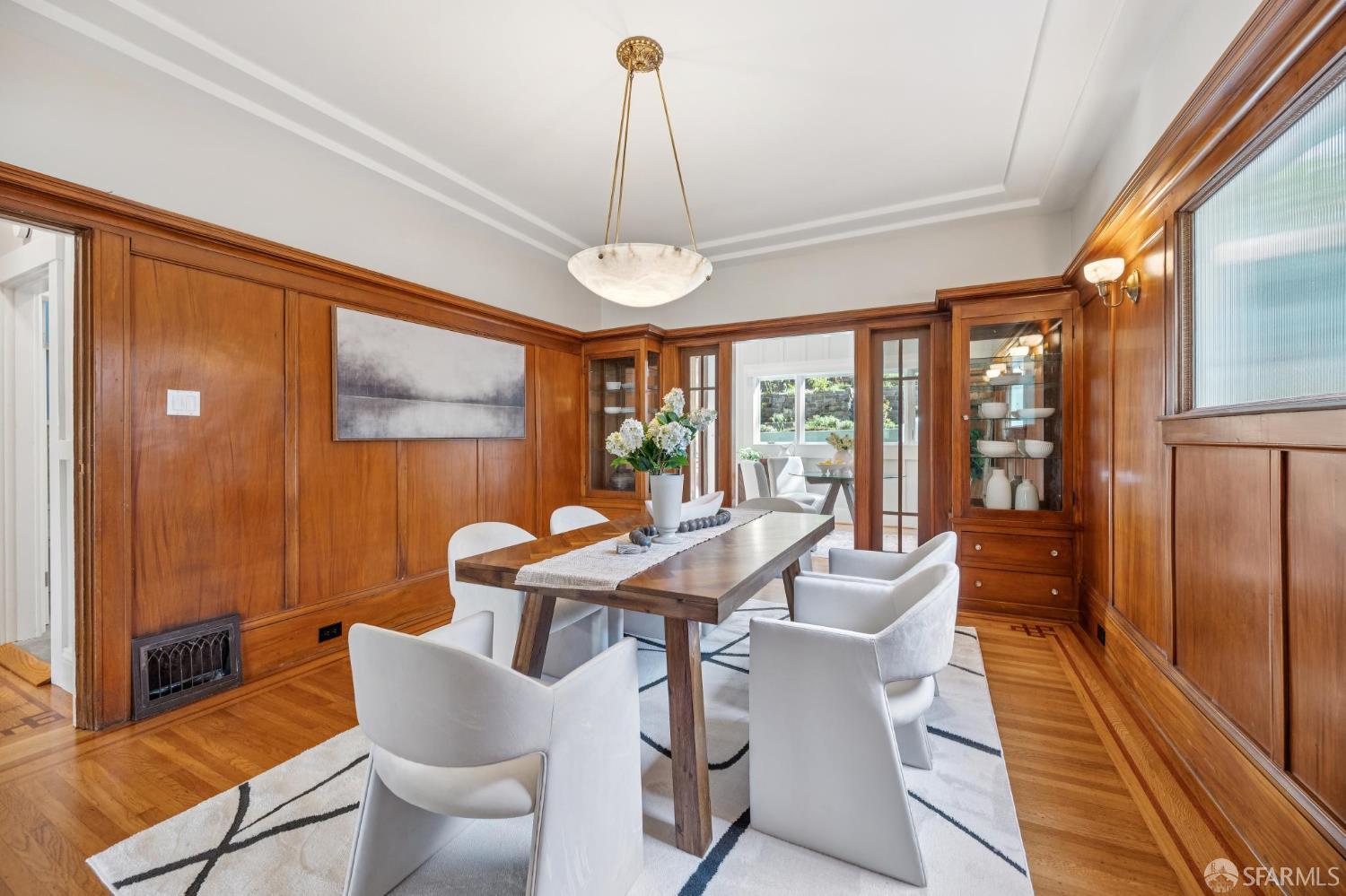 Detail Gallery Image 14 of 84 For 931 Kirkham St, San Francisco,  CA 94122 - 3 Beds | 3 Baths