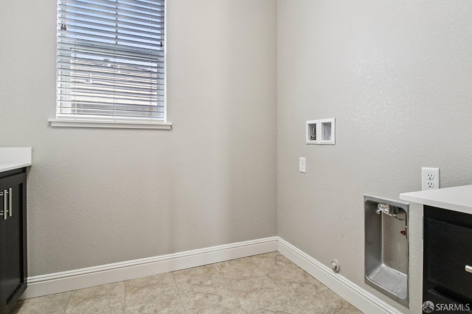 Detail Gallery Image 30 of 53 For 3082 Delano Dr, Pittsburg,  CA 94565 - 4 Beds | 2/1 Baths