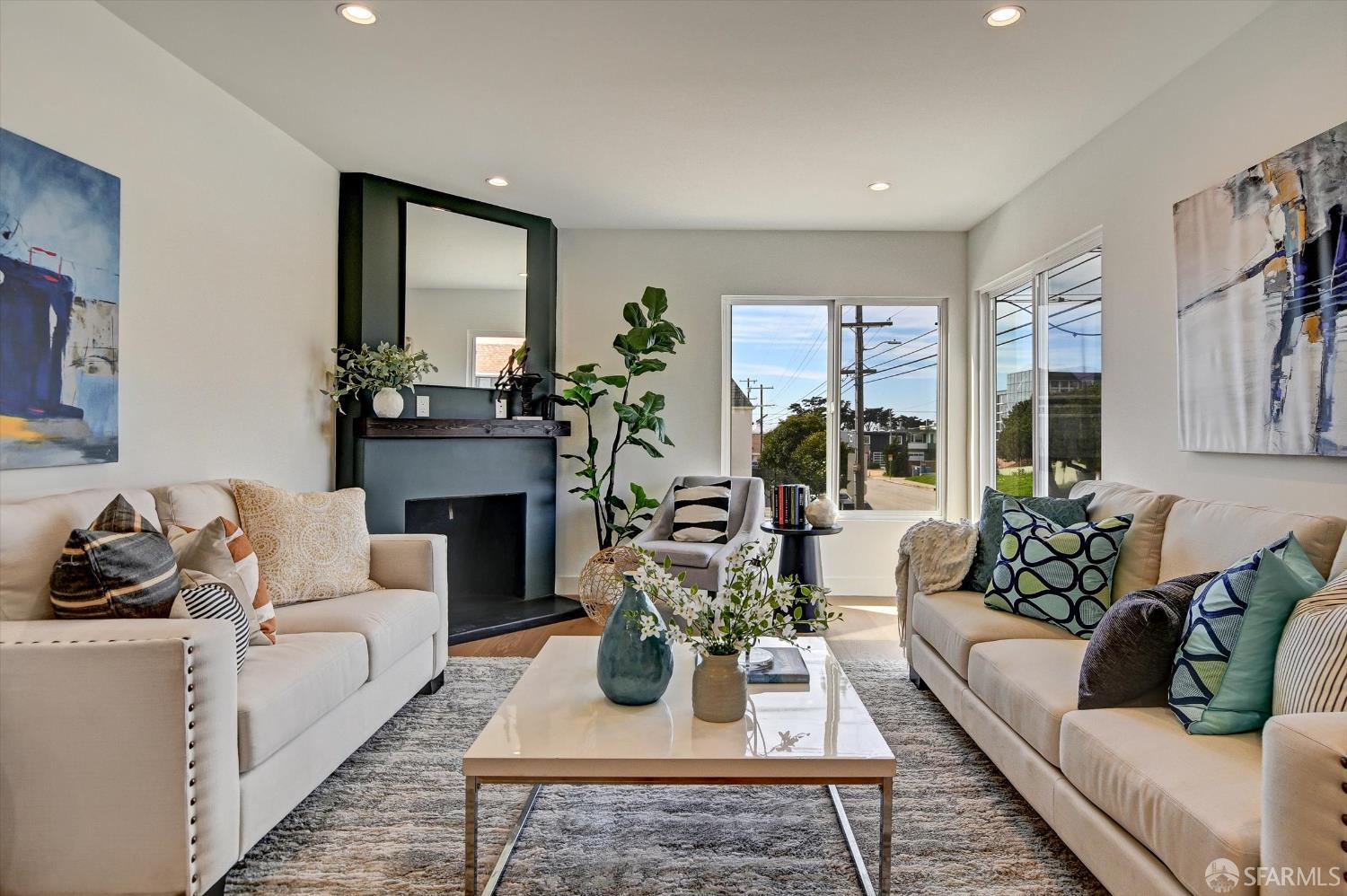 Detail Gallery Image 9 of 70 For 2100 34th Ave, San Francisco,  CA 94116 - 4 Beds | 3 Baths