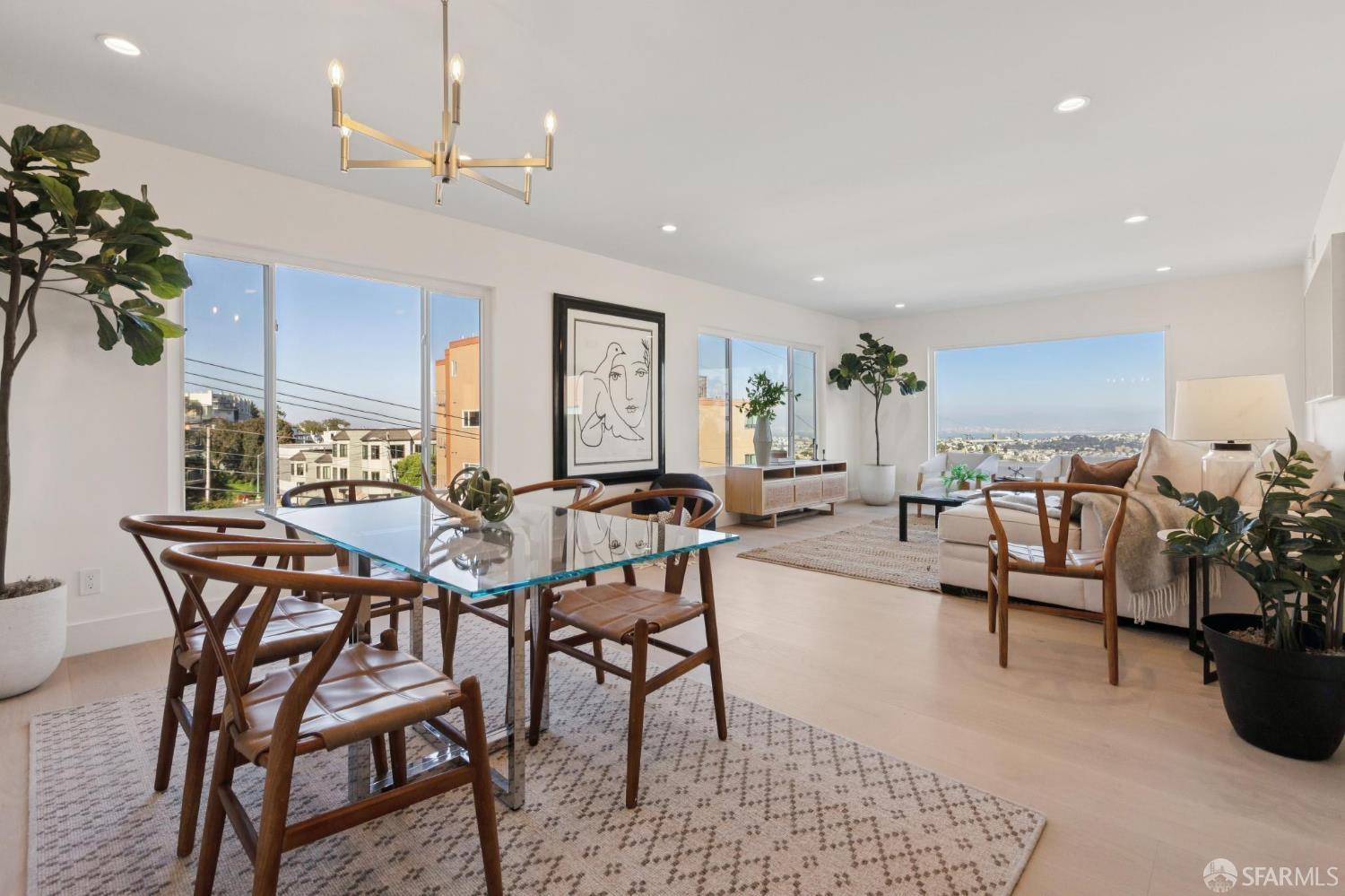 Detail Gallery Image 10 of 34 For 505 Grand View Ave #2,  San Francisco,  CA 94114 - 2 Beds | 2 Baths