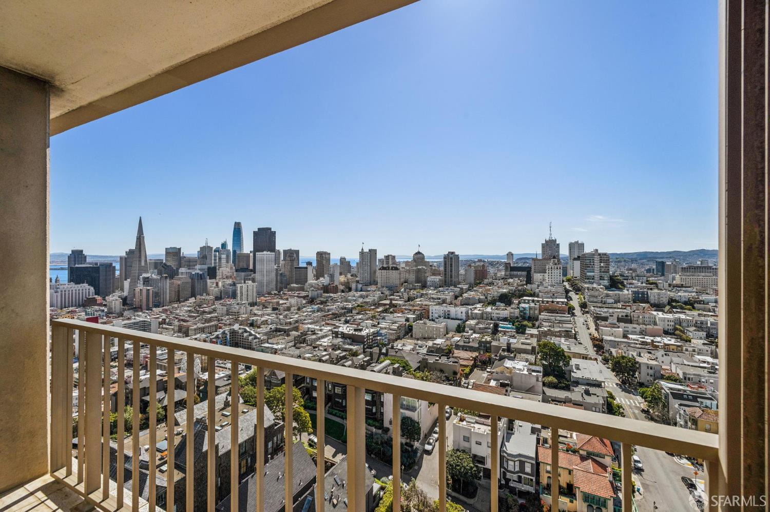 Detail Gallery Image 41 of 78 For 999 Green St #2404,  San Francisco,  CA 94133 - 2 Beds | 2 Baths