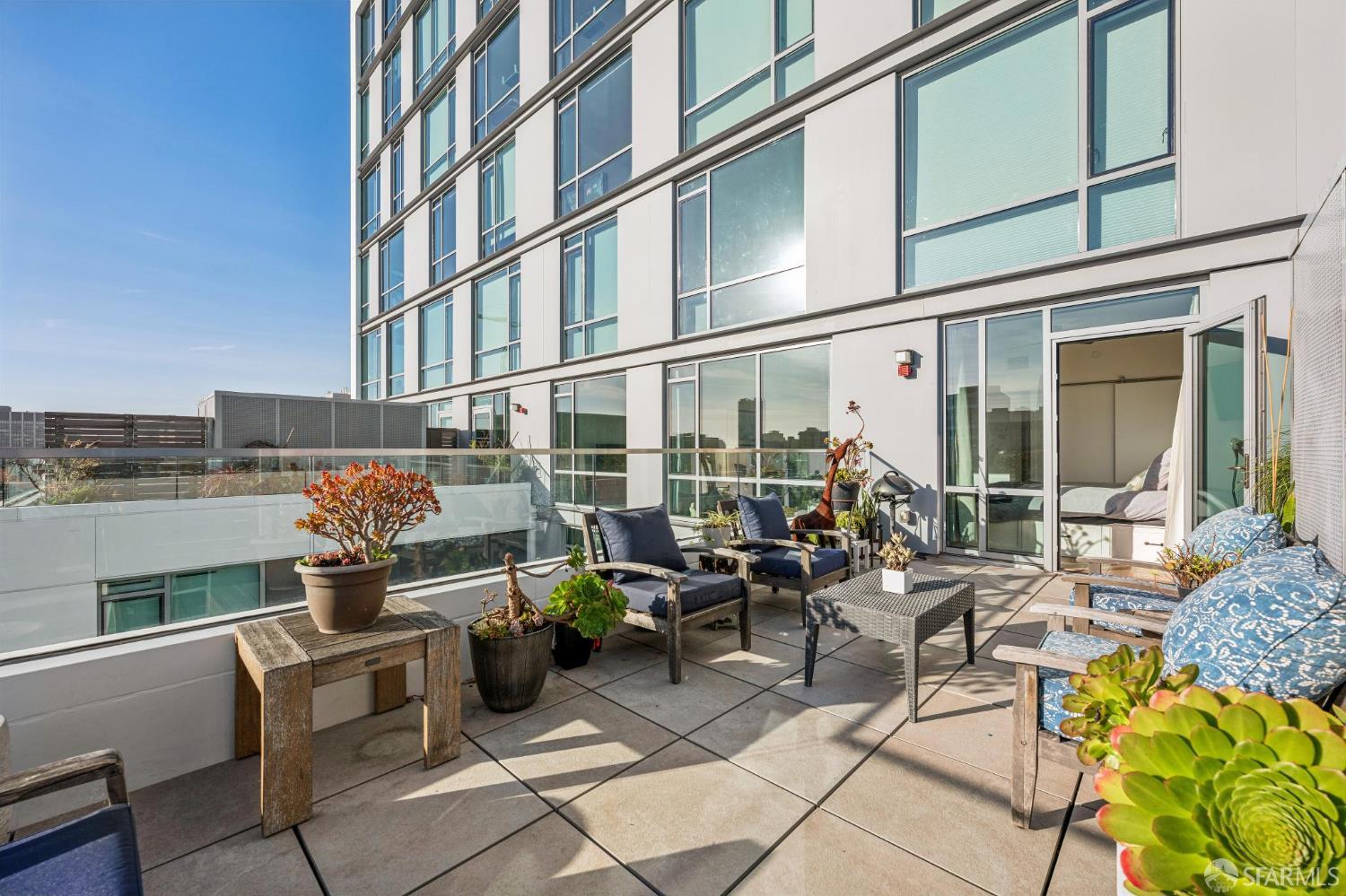 Detail Gallery Image 6 of 31 For 1545 Pine St #702,  San Francisco,  CA 94109 - 1 Beds | 1 Baths