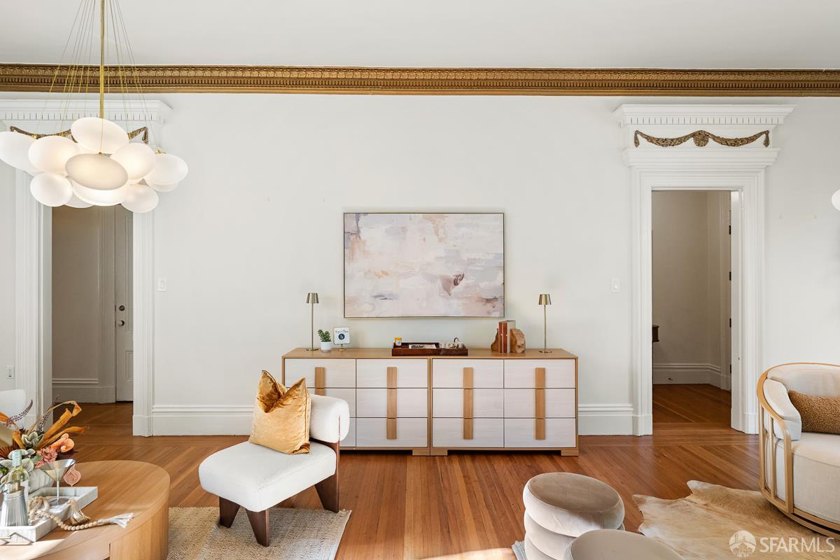 Detail Gallery Image 11 of 87 For 1705 Gough St, San Francisco,  CA 94109 - 3 Beds | 2/1 Baths