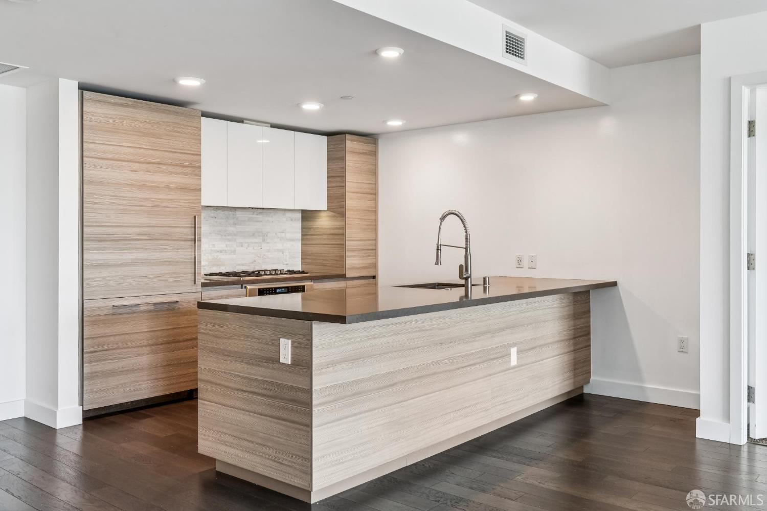 Detail Gallery Image 14 of 57 For 718 Long Bridge St #319,  San Francisco,  CA 94158 - 2 Beds | 2 Baths