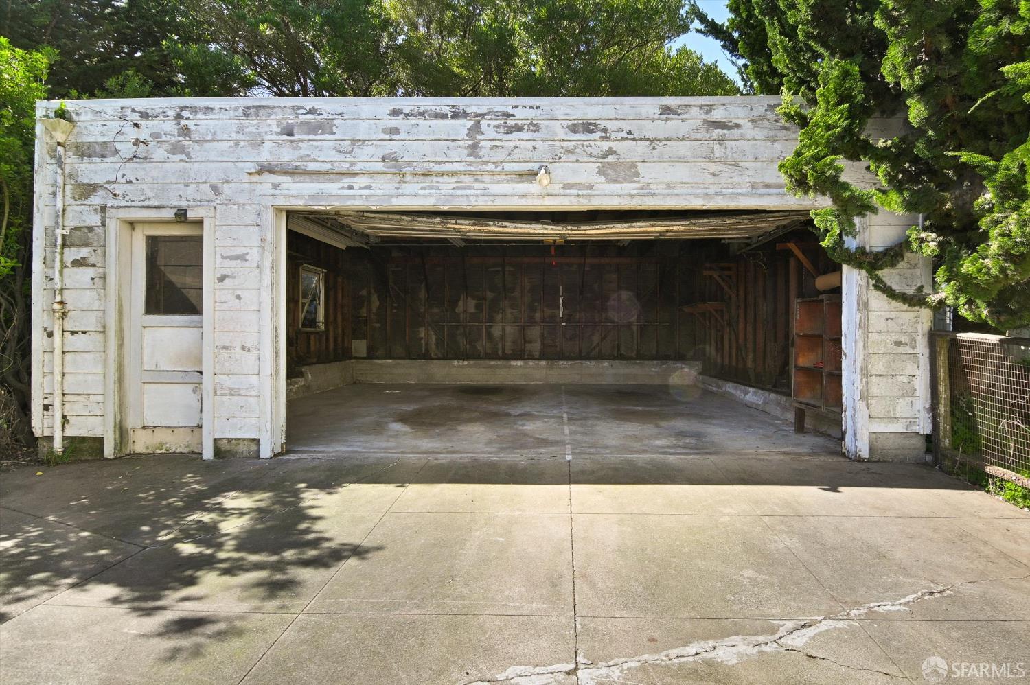 Detail Gallery Image 34 of 58 For 366 Gambier St, San Francisco,  CA 94134 - 2 Beds | 1 Baths