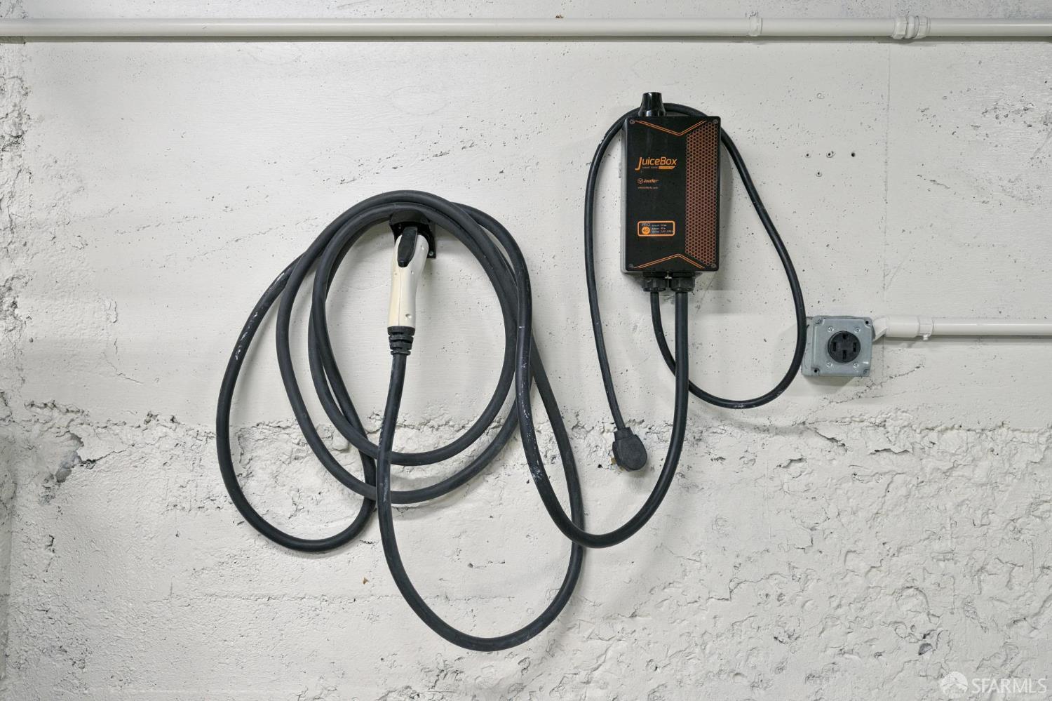 Detail Gallery Image 53 of 84 For 931 Kirkham St, San Francisco,  CA 94122 - 3 Beds | 3 Baths