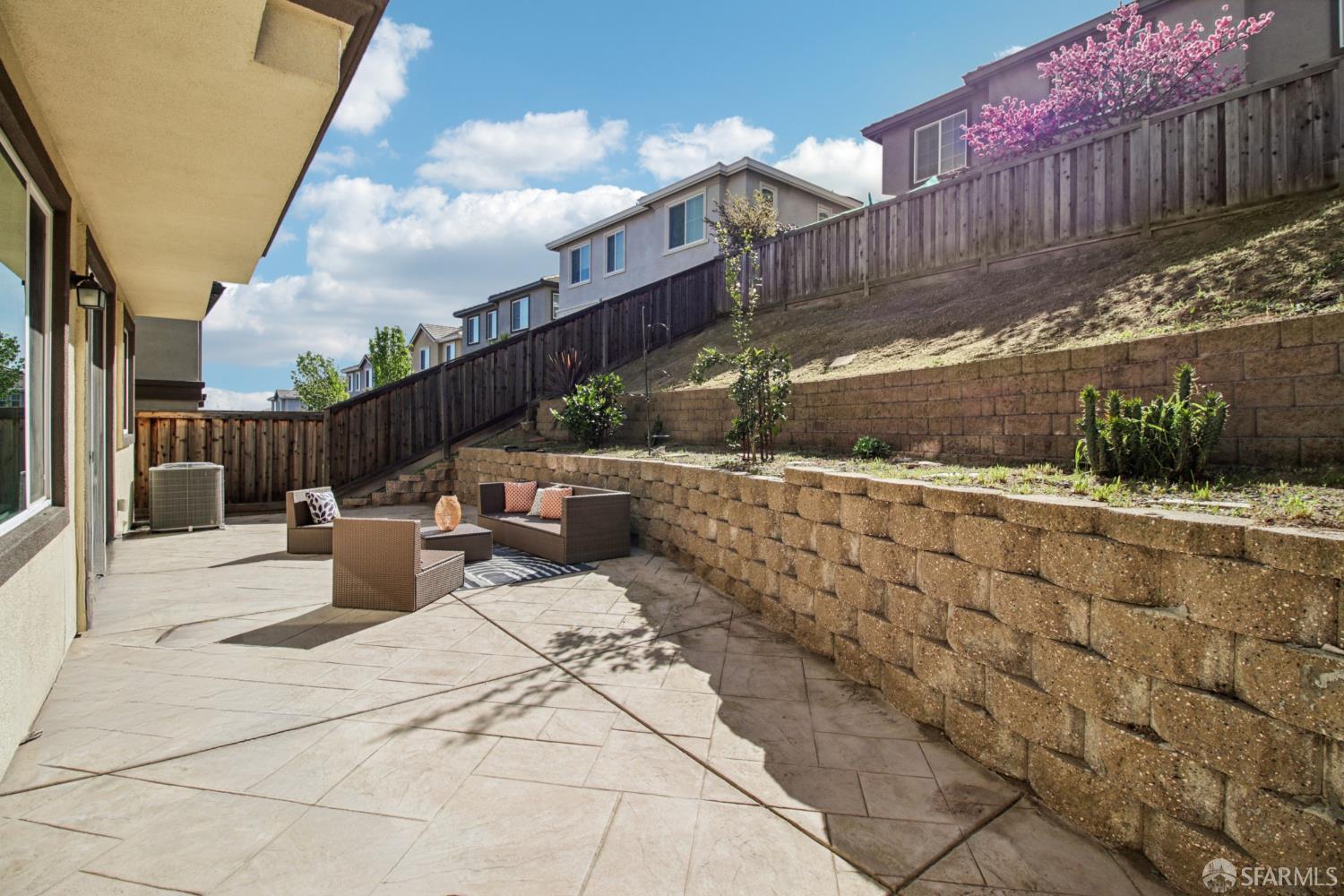 Detail Gallery Image 34 of 53 For 3082 Delano Dr, Pittsburg,  CA 94565 - 4 Beds | 2/1 Baths