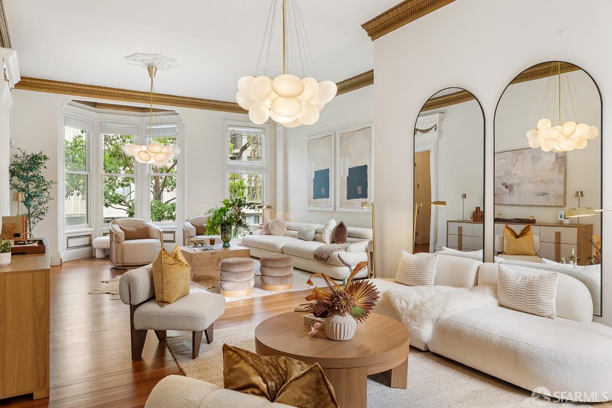 Detail Gallery Image 14 of 87 For 1705 Gough St, San Francisco,  CA 94109 - 3 Beds | 2/1 Baths