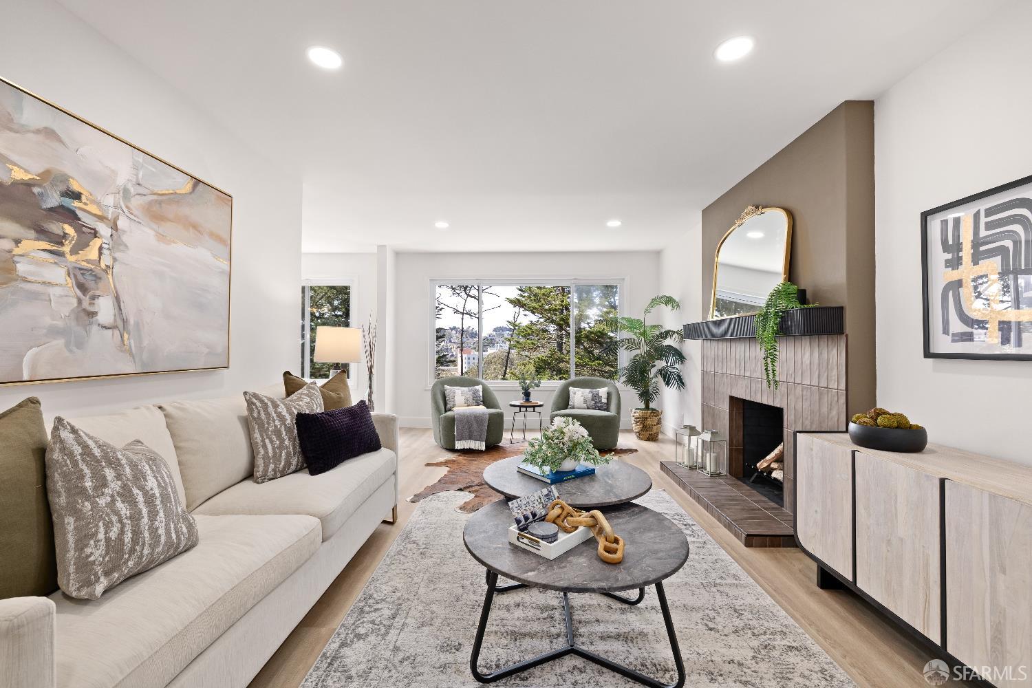 Detail Gallery Image 6 of 40 For 339 Panorama Dr, San Francisco,  CA 94131 - 3 Beds | 2 Baths