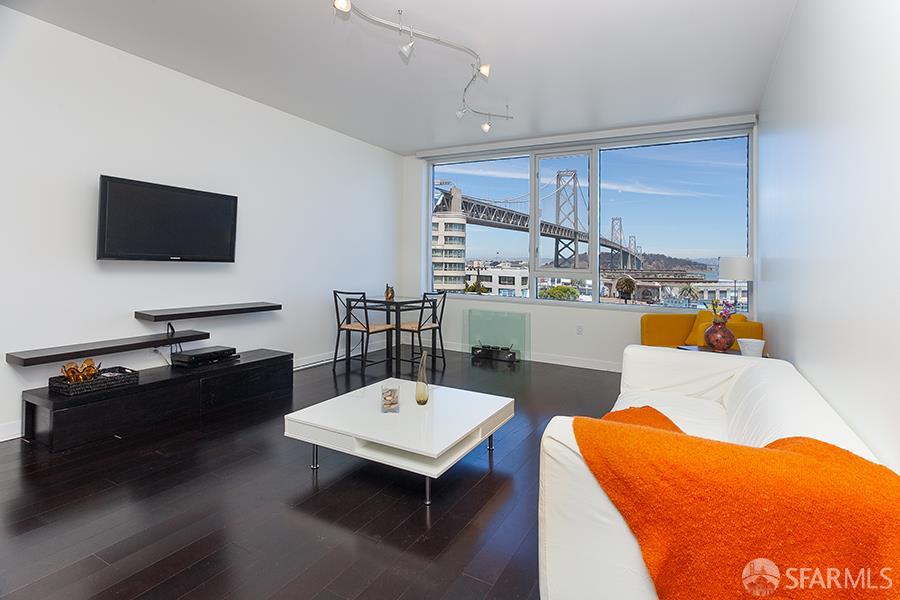Photo #1: 426110616 Listing: Photo #1