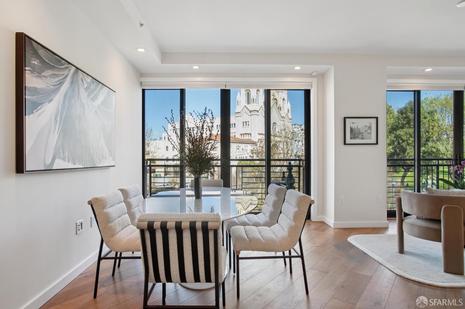 Detail Gallery Image 10 of 50 For 1731 Powell St #303,  San Francisco,  CA 94133 - 2 Beds | 2/1 Baths