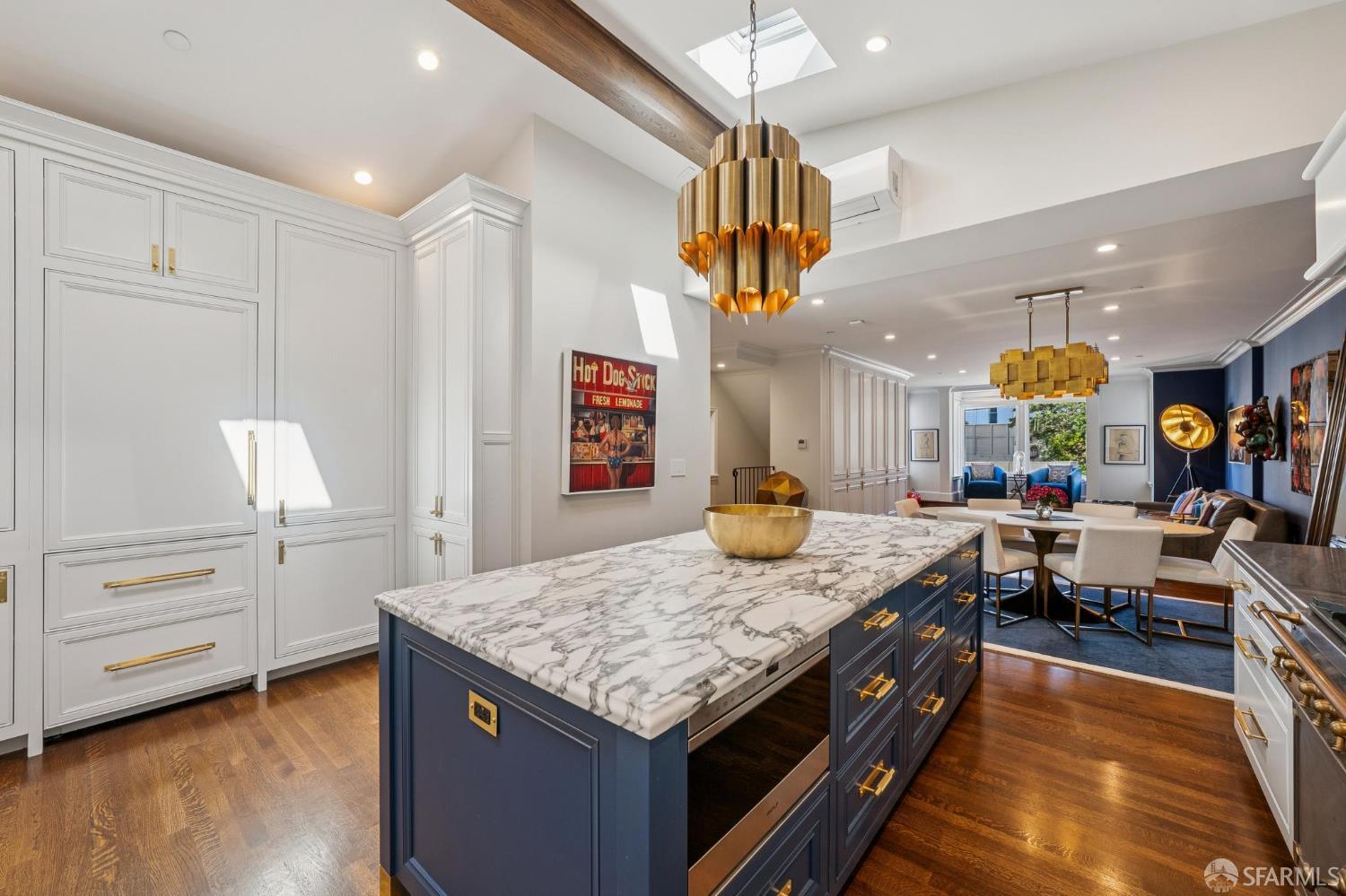 Detail Gallery Image 17 of 40 For 2523 Steiner St, San Francisco,  CA 94115 - 3 Beds | 3/1 Baths