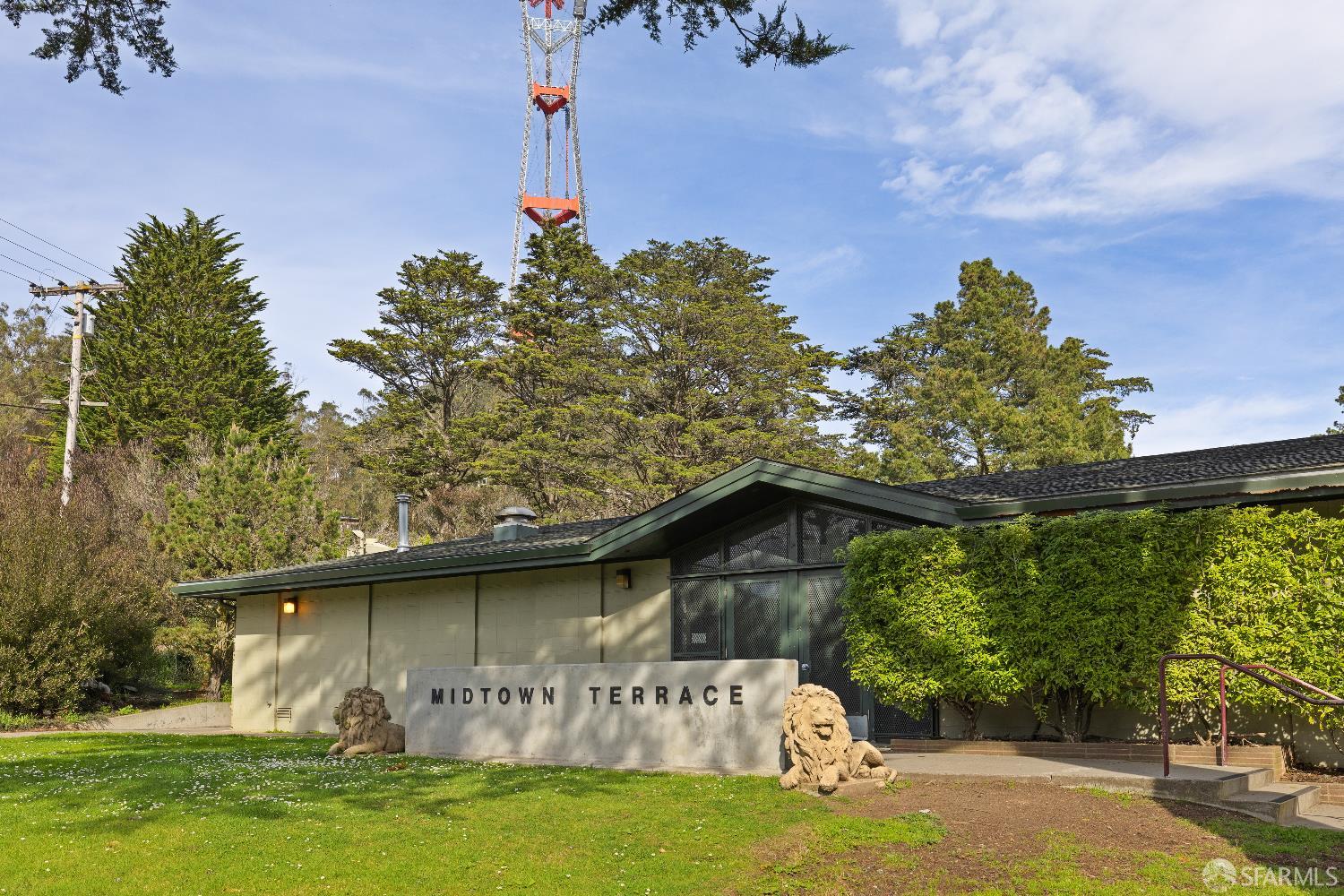 Detail Gallery Image 32 of 40 For 339 Panorama Dr, San Francisco,  CA 94131 - 3 Beds | 2 Baths