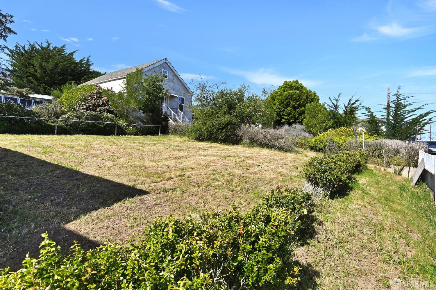 Detail Gallery Image 24 of 58 For 366 Gambier St, San Francisco,  CA 94134 - 2 Beds | 1 Baths