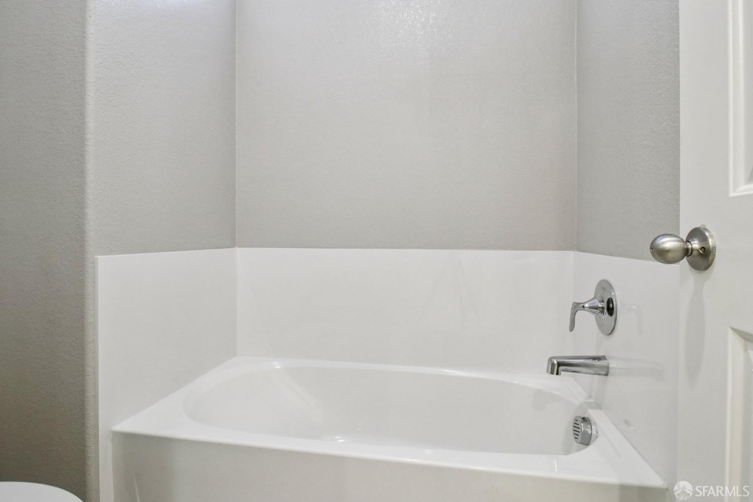 Detail Gallery Image 28 of 53 For 3082 Delano Dr, Pittsburg,  CA 94565 - 4 Beds | 2/1 Baths