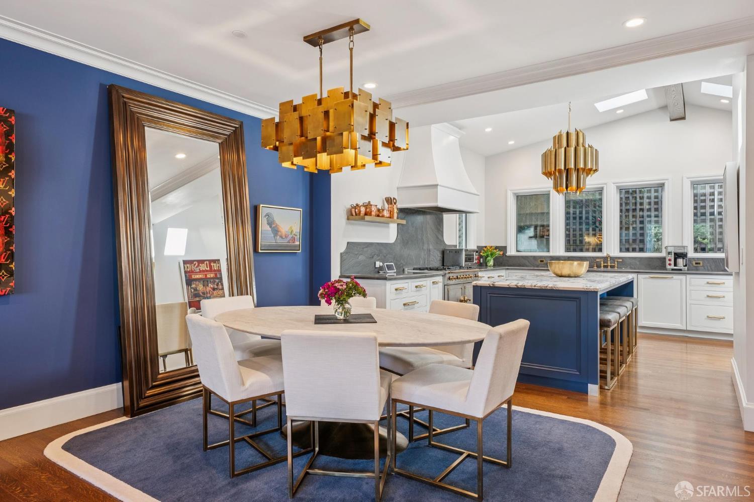 Detail Gallery Image 11 of 40 For 2523 Steiner St, San Francisco,  CA 94115 - 3 Beds | 3/1 Baths