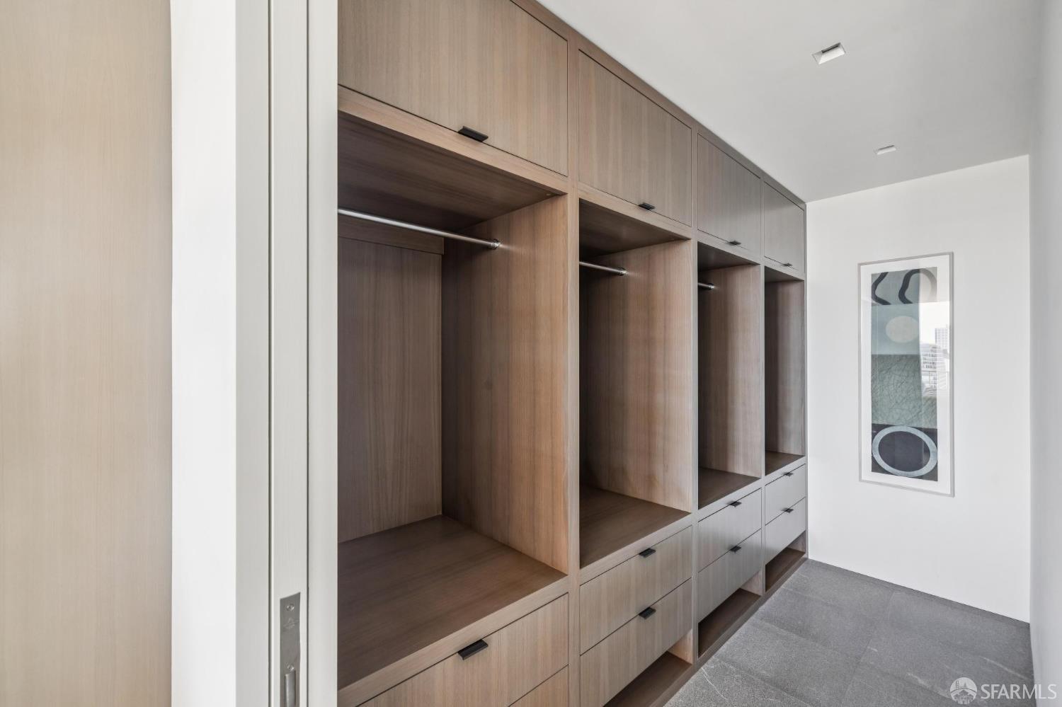 Detail Gallery Image 52 of 78 For 999 Green St #2404,  San Francisco,  CA 94133 - 2 Beds | 2 Baths
