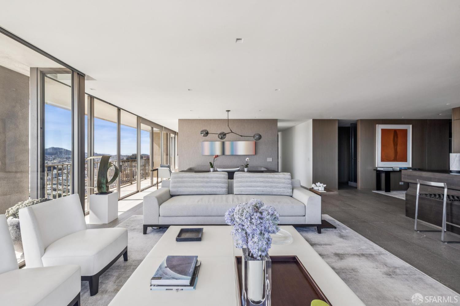 Detail Gallery Image 16 of 78 For 999 Green St #2404,  San Francisco,  CA 94133 - 2 Beds | 2 Baths