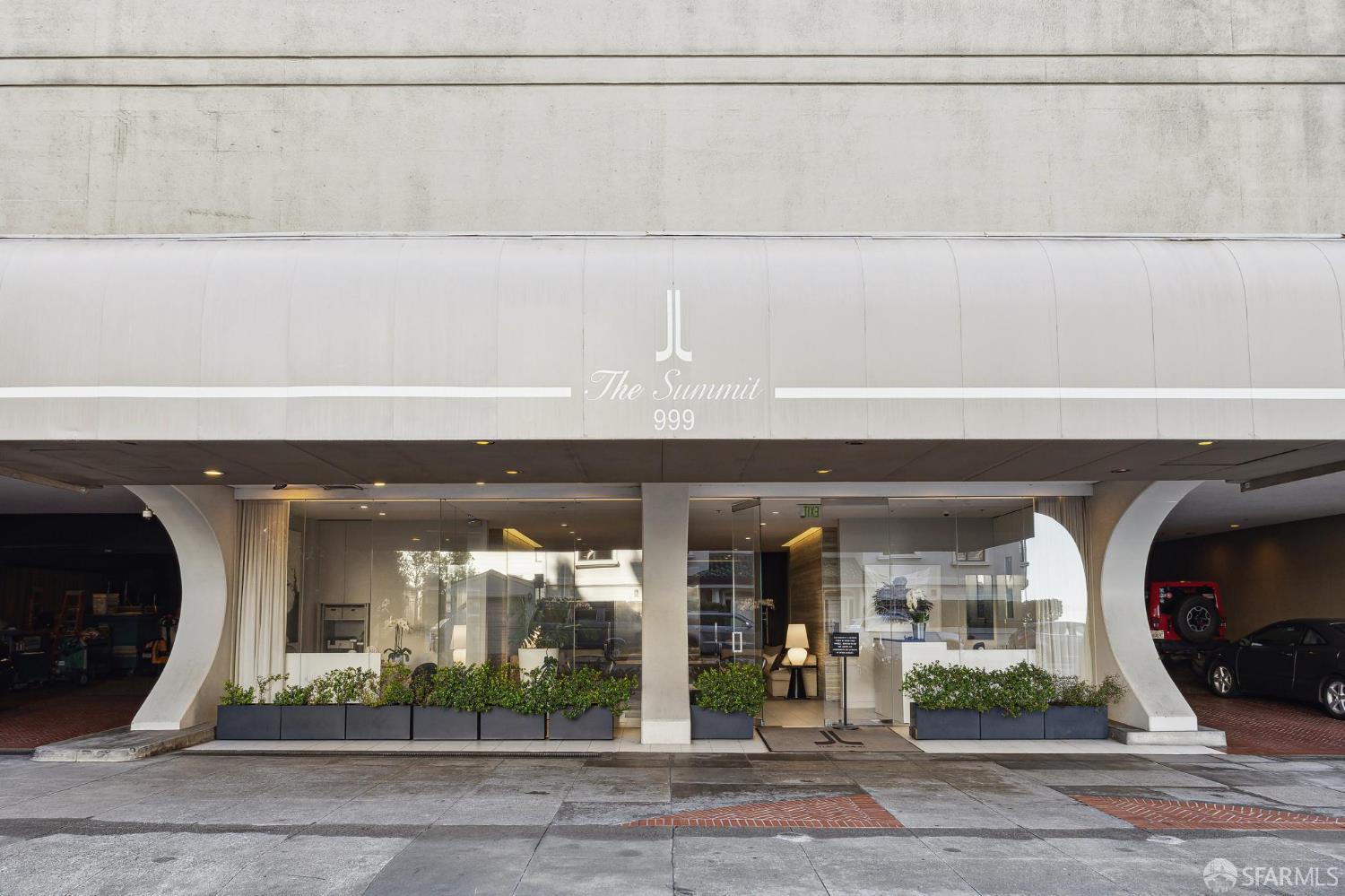 Detail Gallery Image 72 of 78 For 999 Green St #2404,  San Francisco,  CA 94133 - 2 Beds | 2 Baths