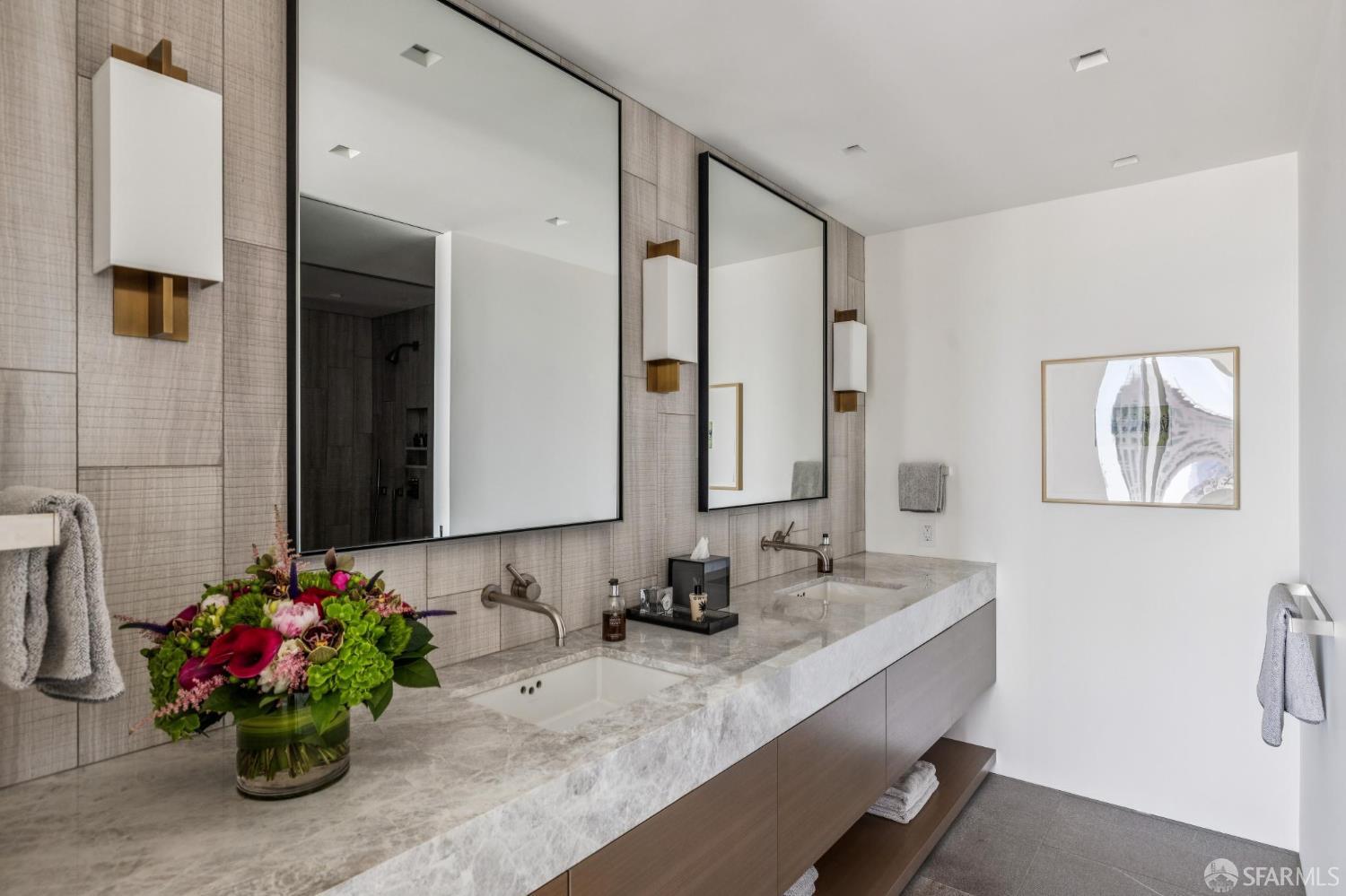 Detail Gallery Image 53 of 78 For 999 Green St #2404,  San Francisco,  CA 94133 - 2 Beds | 2 Baths
