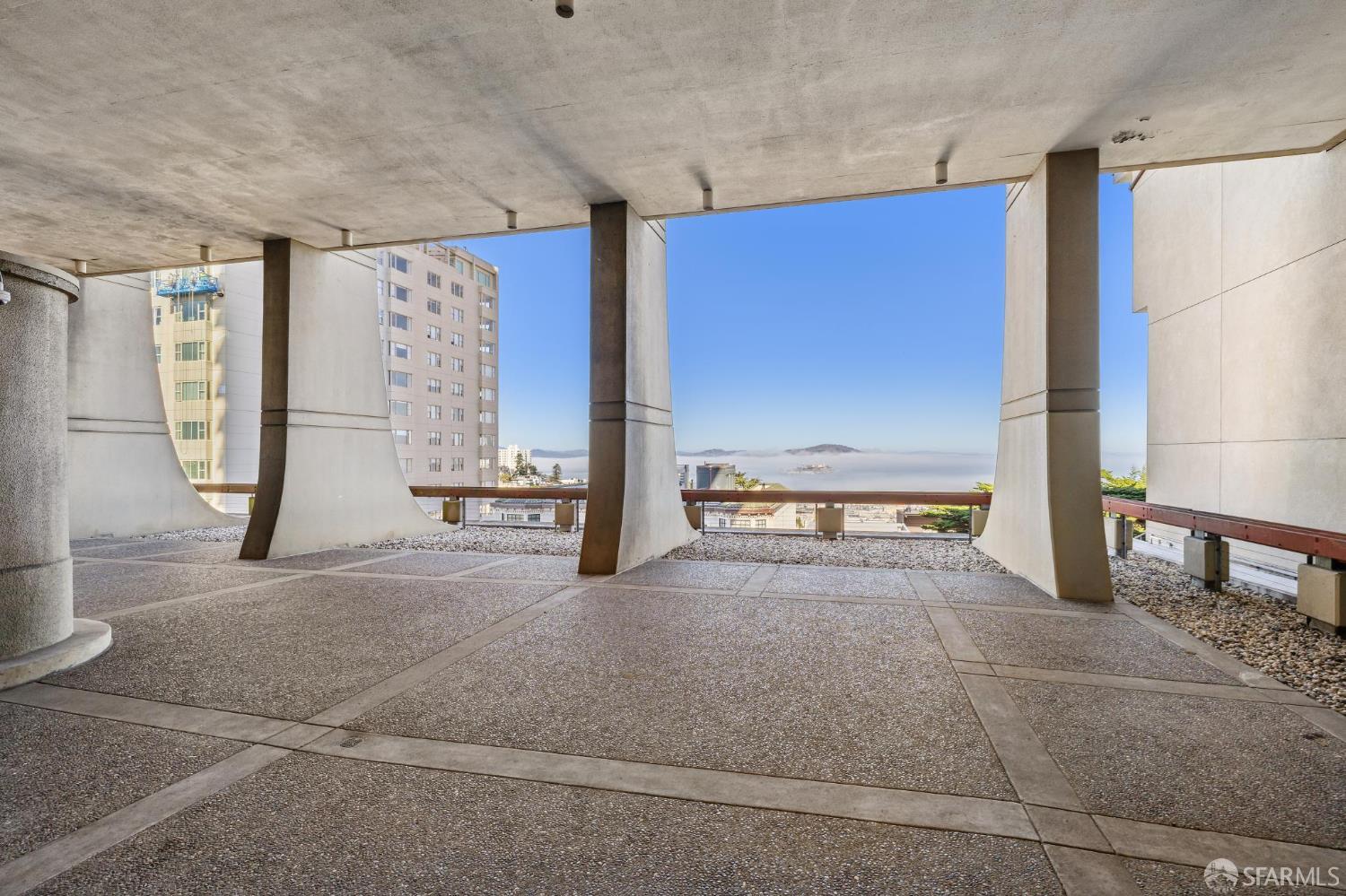 Detail Gallery Image 64 of 78 For 999 Green St #2404,  San Francisco,  CA 94133 - 2 Beds | 2 Baths