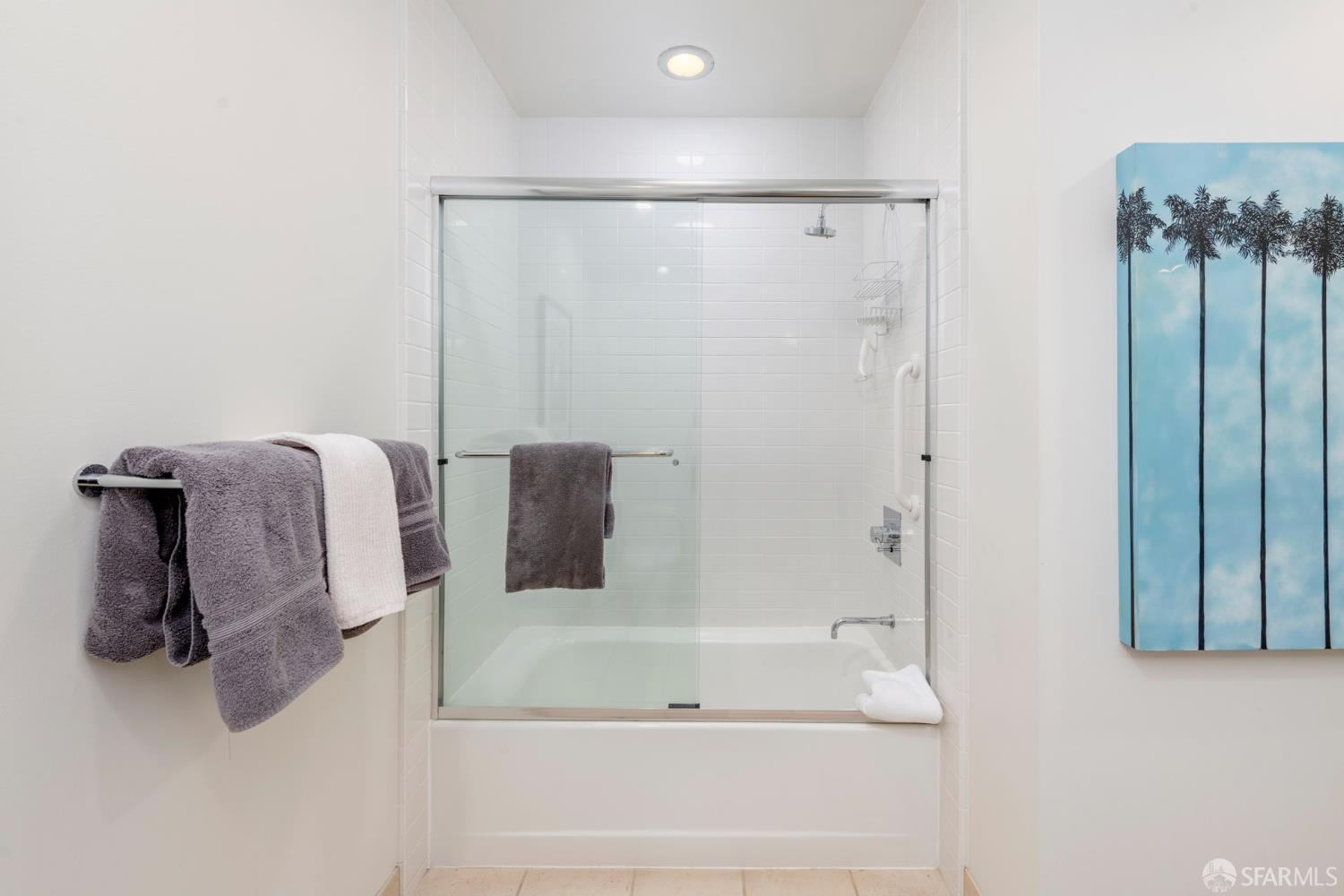 Photo #19: 426110893 Listing: Photo #19