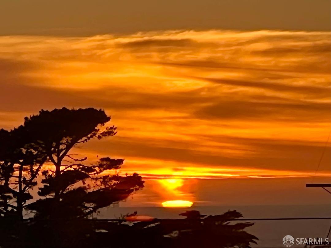 Detail Gallery Image 6 of 70 For 2100 34th Ave, San Francisco,  CA 94116 - 4 Beds | 3 Baths