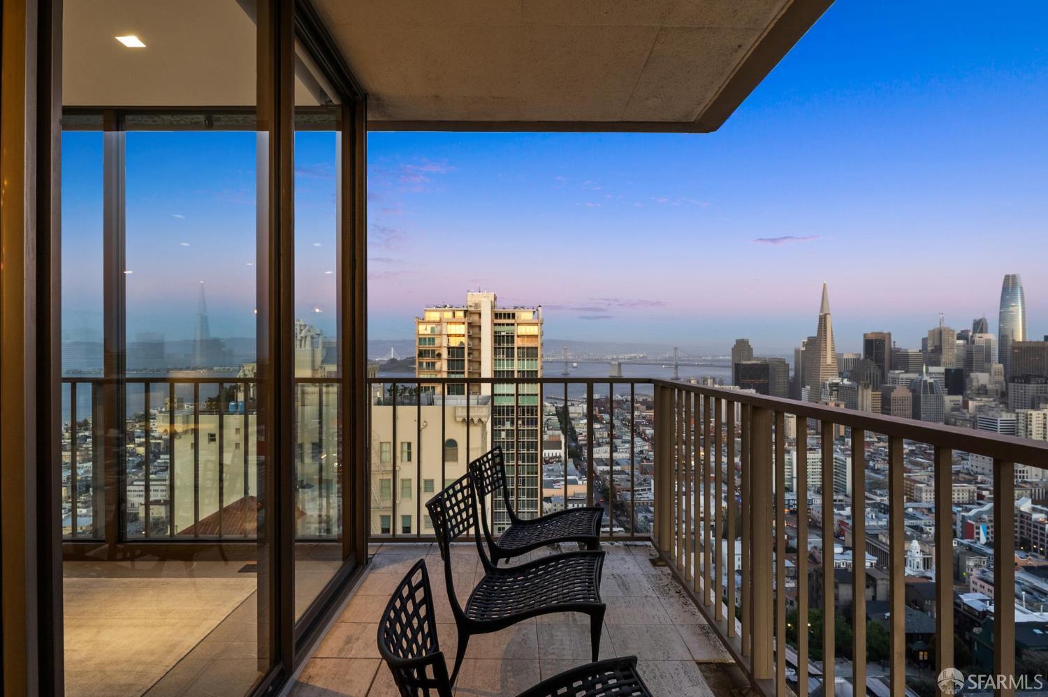 Detail Gallery Image 20 of 78 For 999 Green St #2404,  San Francisco,  CA 94133 - 2 Beds | 2 Baths