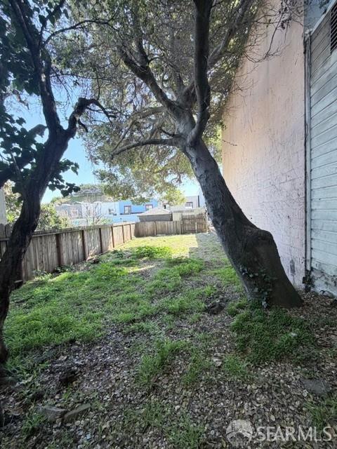 Detail Gallery Image 2 of 3 For 77 Carrizal St, San Francisco,  CA 94134 - 2 Beds | 1 Baths